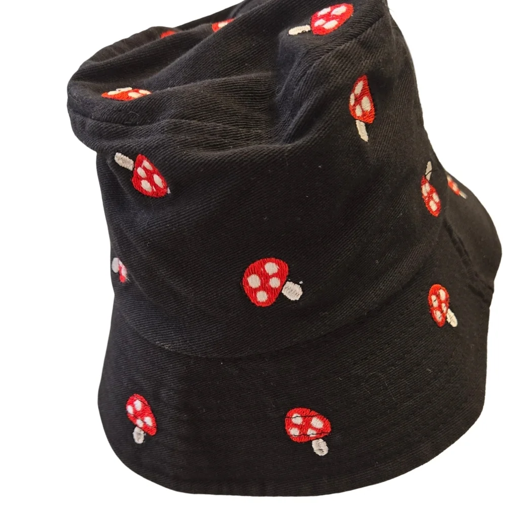 Black Bucket Hat with Red Mushroom Embroidery S Small